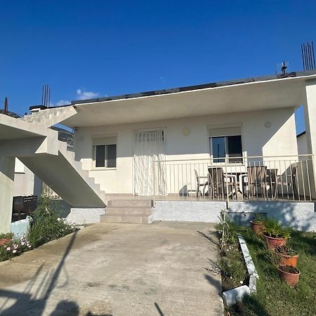 Villa Rei Baks-Rrjoll المظهر الخارجي الصورة