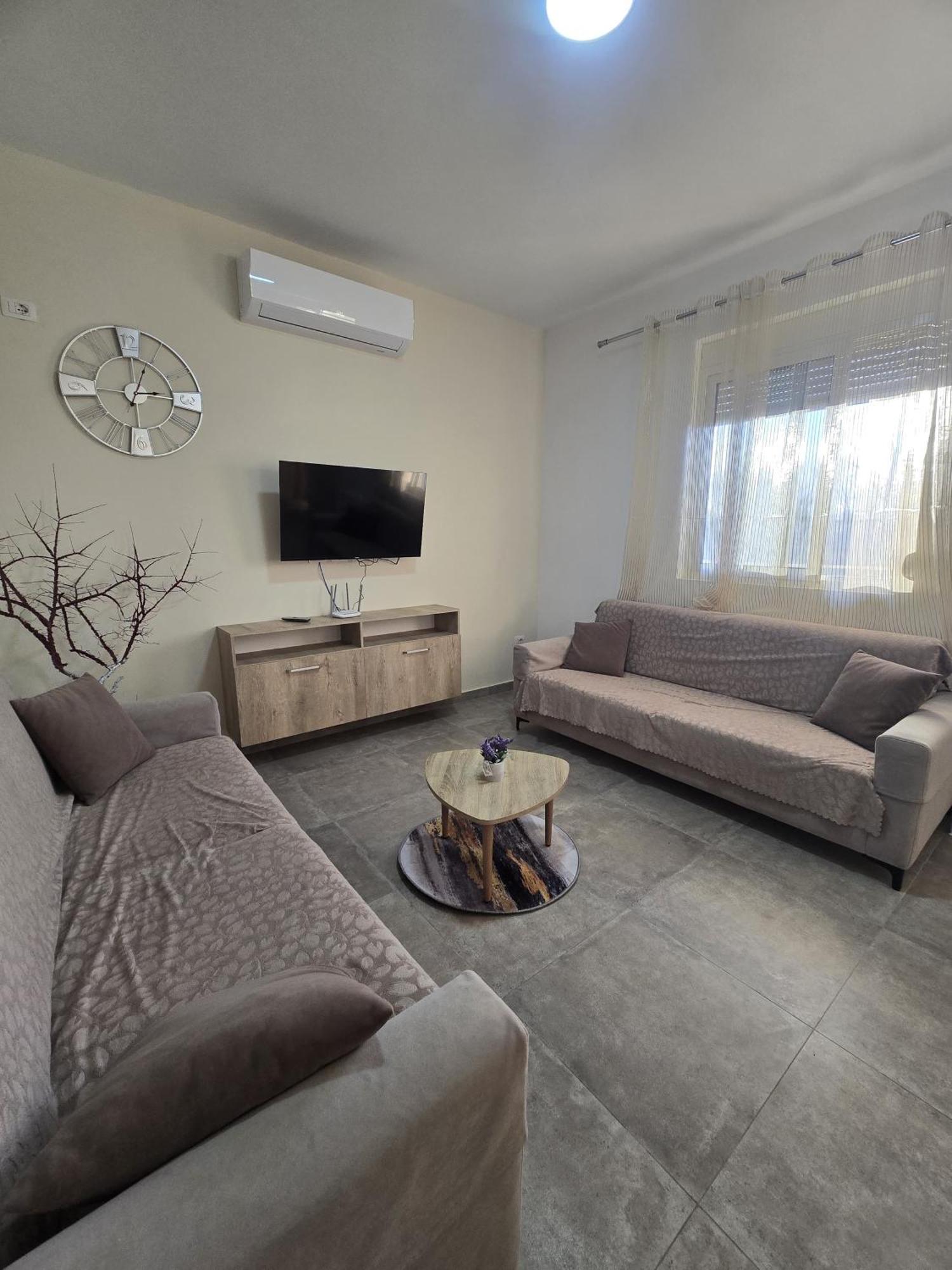 Villa Rei Baks-Rrjoll المظهر الخارجي الصورة